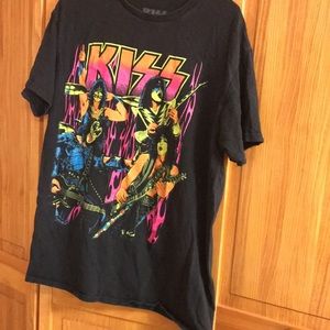 Kiss band t shirt black and neon